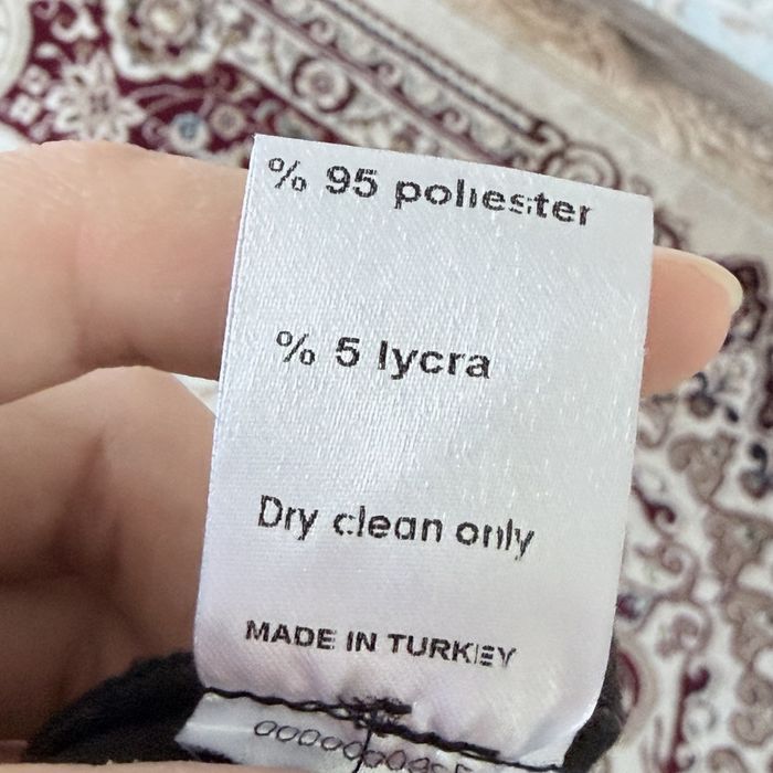 Продам  чёрное  платье