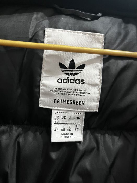 Продам куртку адидас оригинал