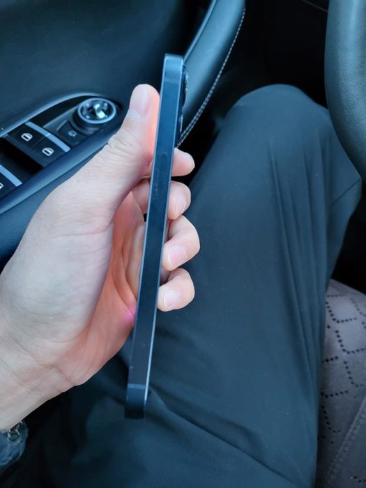 iPhone 13 продается