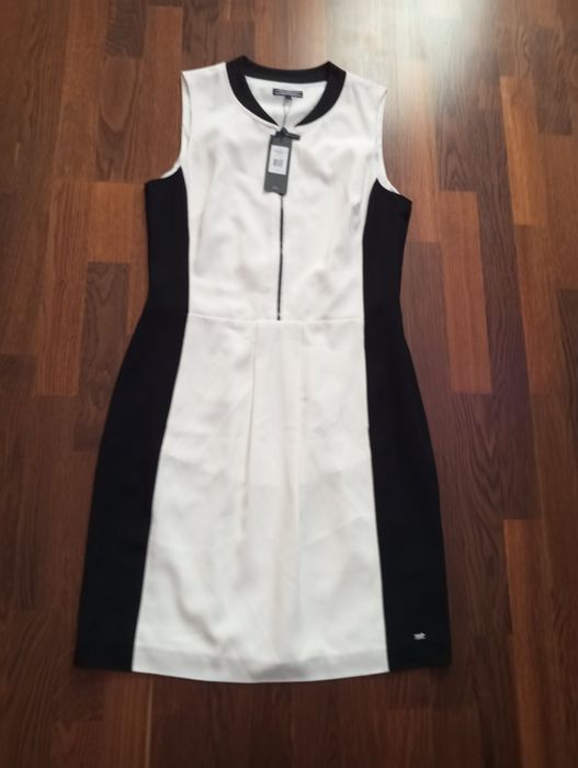 Tommy Hilfiger нова рокля