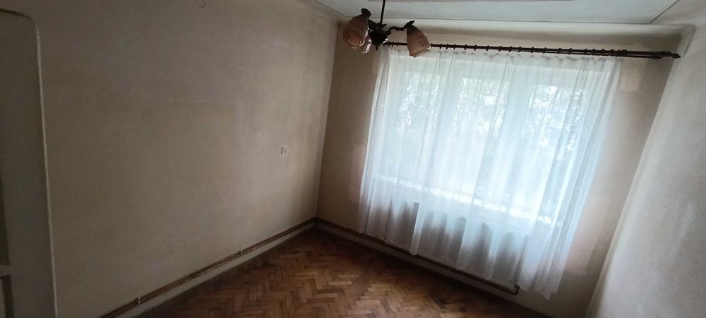 Apartament 2 camere decomandat 45 mp + beci, centrală proprie Câmpia Turzii