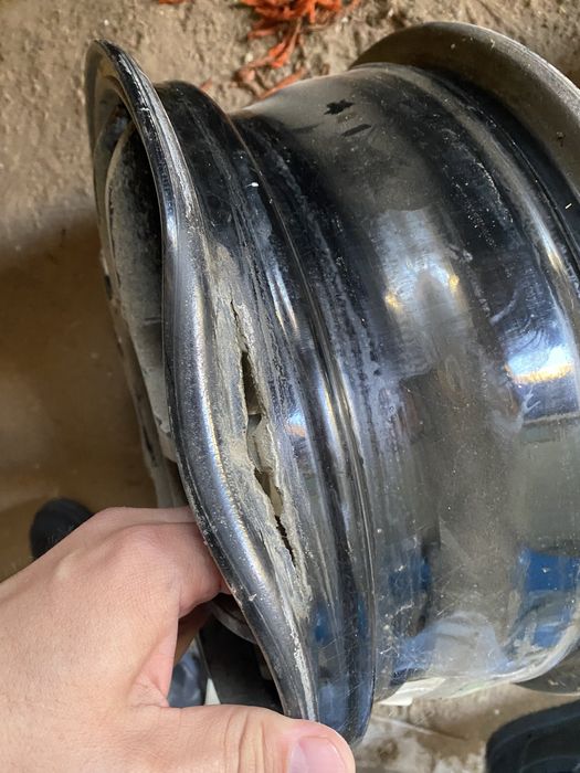 Продам титанки 4 штук