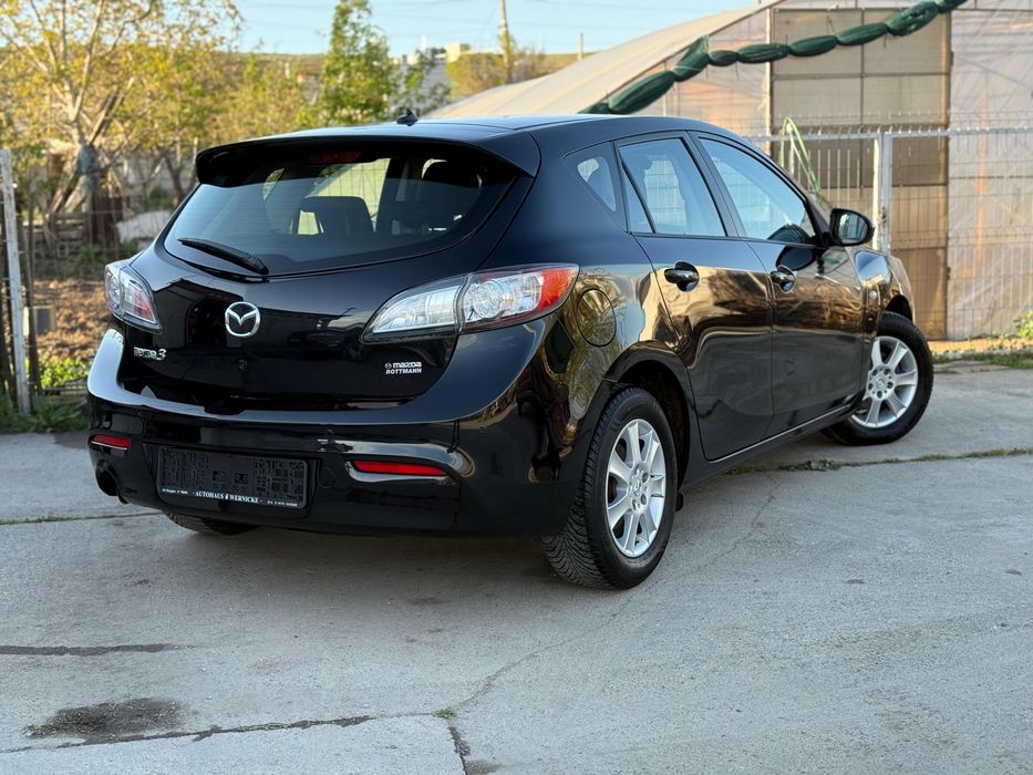 Vand Mazda 3 Facelift , 1.6 benzina, an 2011, import Germania