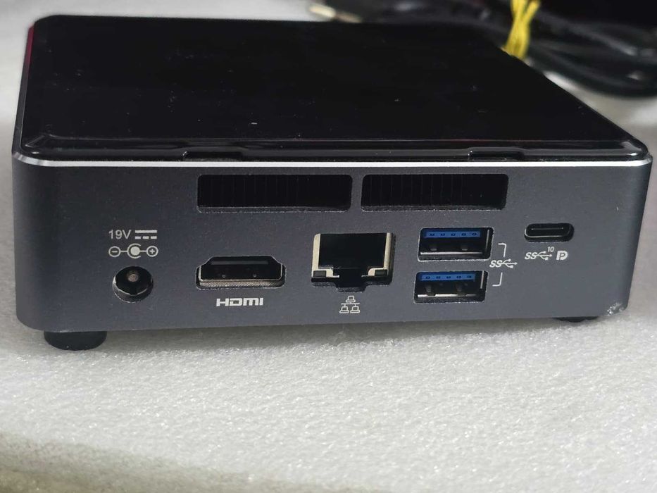 Mini PC Intel NUC NUC7i3BNK, Core i3-7100U 2.40GHz, 8GB RAM, 240GB SSD, Windows 11 Pro