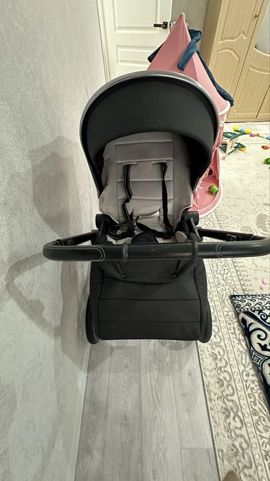 Продам коляску 2в1