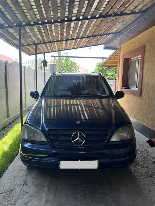 Mercedes ML W163
