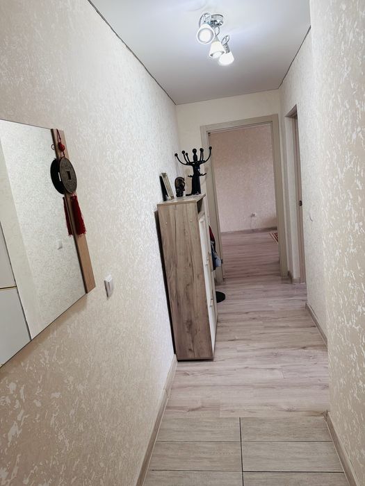 Продам трехкомнатную квартиру