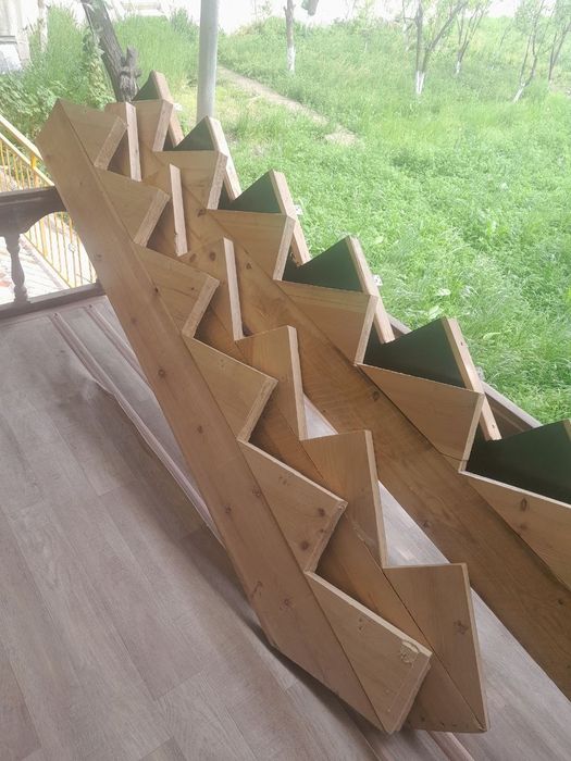 Yogʻochdan tayyorlangan zinapoyalar