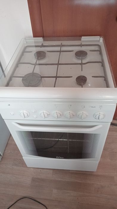 Газовая плита  DELUXE