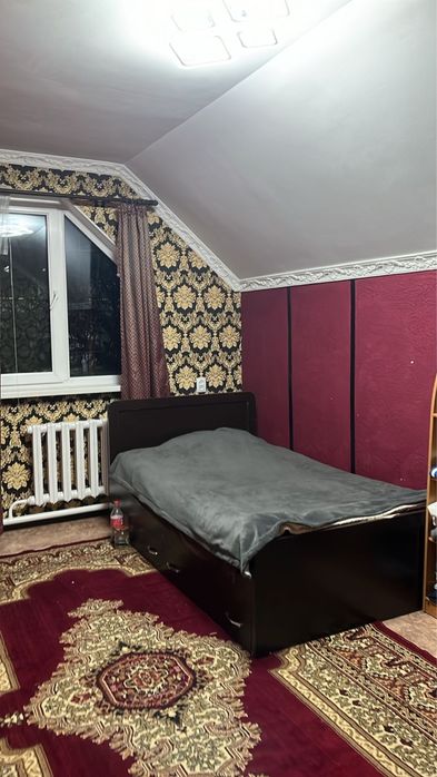 Продам кровать полуторку