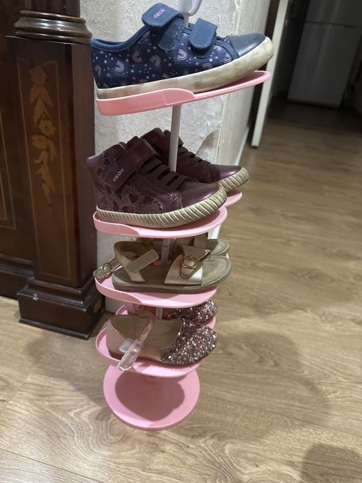 Обувь для девочки 2/3 лет, за все 4 пары