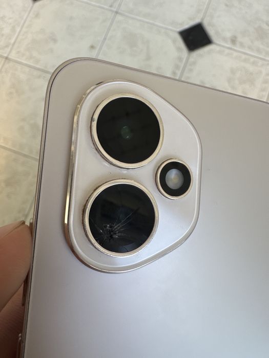 Honor 400 kafolati bilan