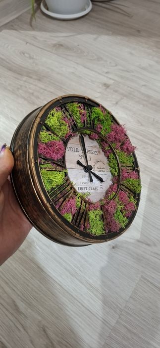 Промо цена! Стенен часовник със скандинавски мъх