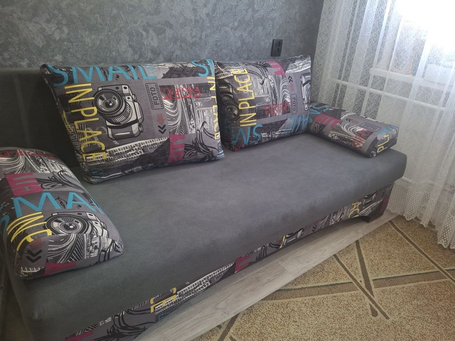 Продам  ДИВАН. В хорошем состояние