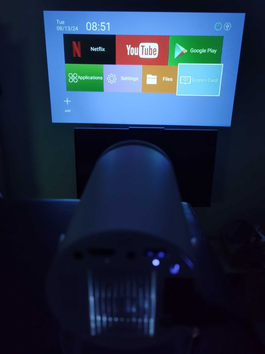Смарт Проектор HY300 - Android 11 130 инча екран HDMI WiFi BT USB