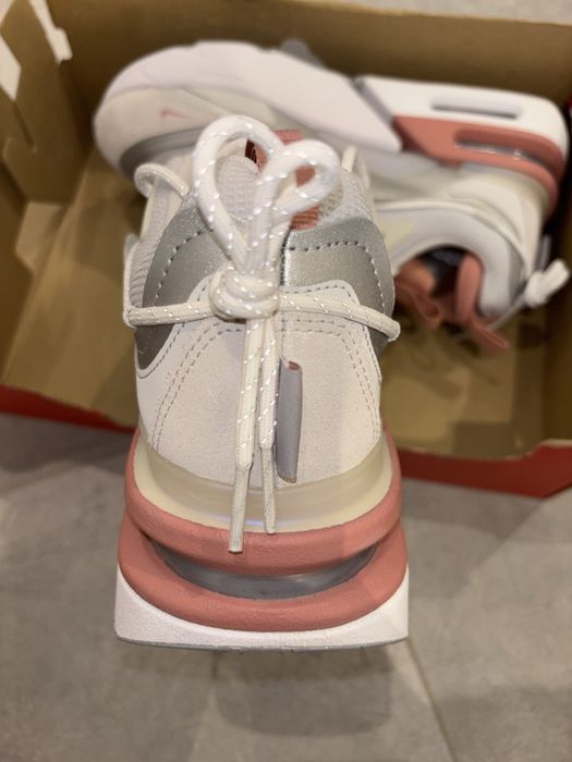 Обувки Nike Furyosa