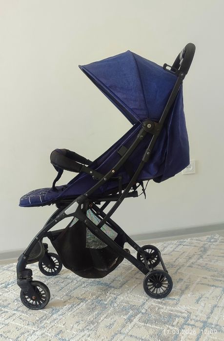 Коляска чемодан лёгкая