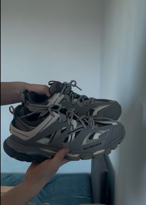Чисто нови лед  баленсиага трак/ led balenciaga track
