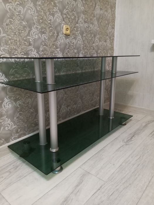 Подставка под телевизор стеклянная