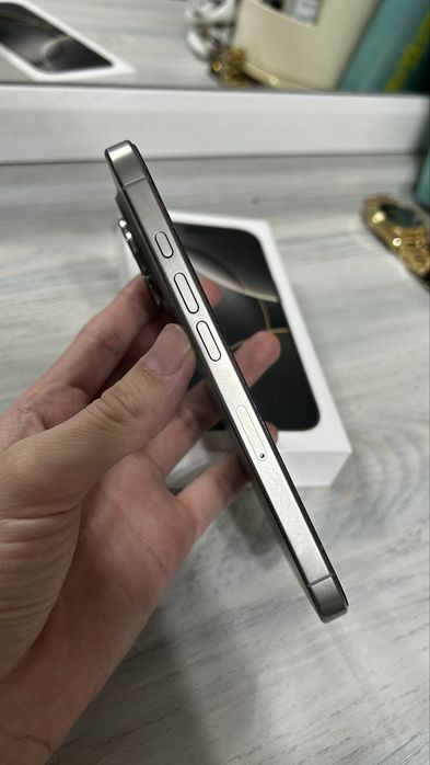 Продам Айфон 16 Про