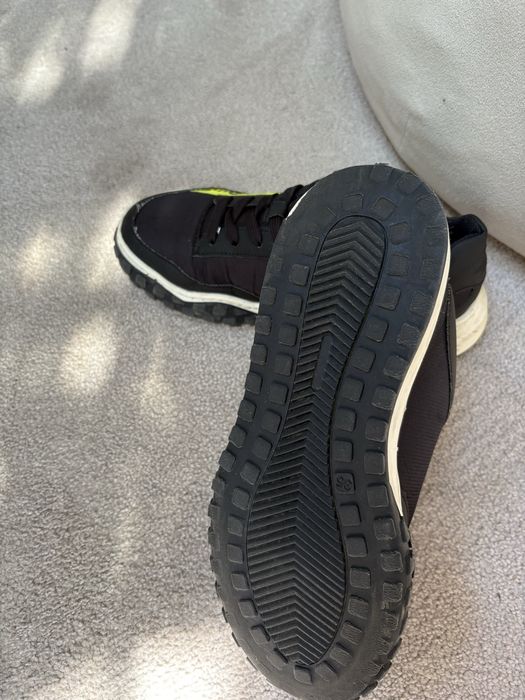 Детски маратонки DKNY