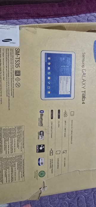 Галакси таб 4 в отличном состоянии