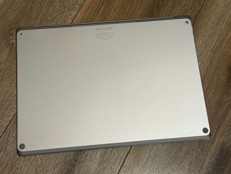 Microsoft Surface Laptop 3 I5-1035G7/8RAM/256SSD/Iris Plus/QHD Touch