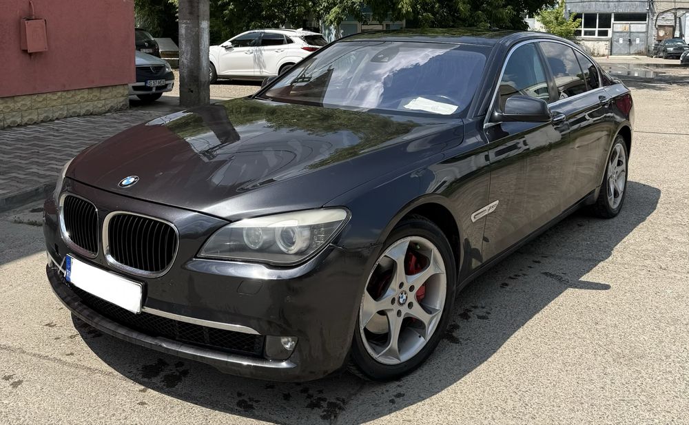 BMW 7 Series 2011