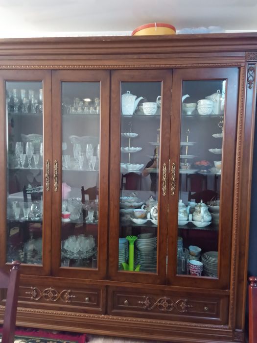 Продам мебель гостинную