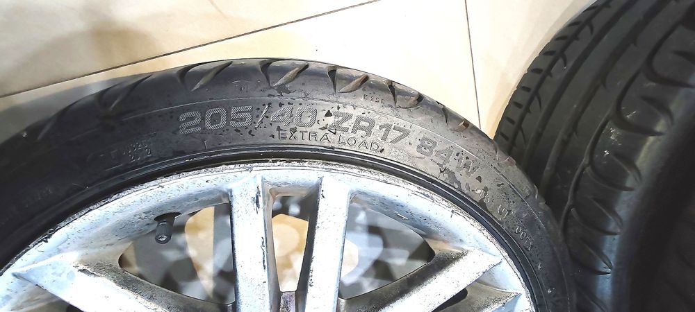 Set 4 jante aliaj R17 + anvelope 205/40 ZR17 XL