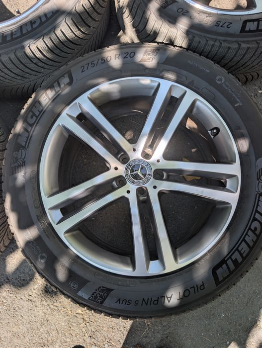 Jante și cauciucuri de iarna Mercedes impecabile echipate cu Michelin Pilot Alpin 5 SUV 275/50 R20 113V XL, DOT 2024