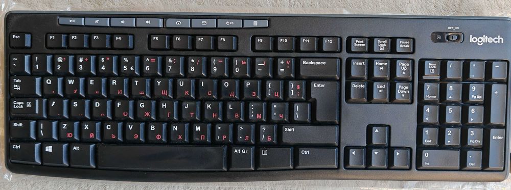 Клавиатура и Мишка Logitech silent wireless combo mk295