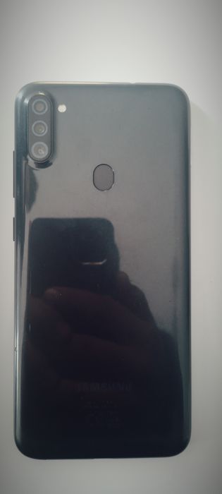 Samsung A11 srochna sotiladi