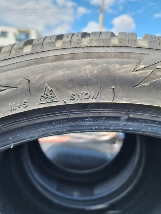 Set 4 Anvelope Bridgestone fata 285 40 R21 spate 315 35 R21 ca noi...