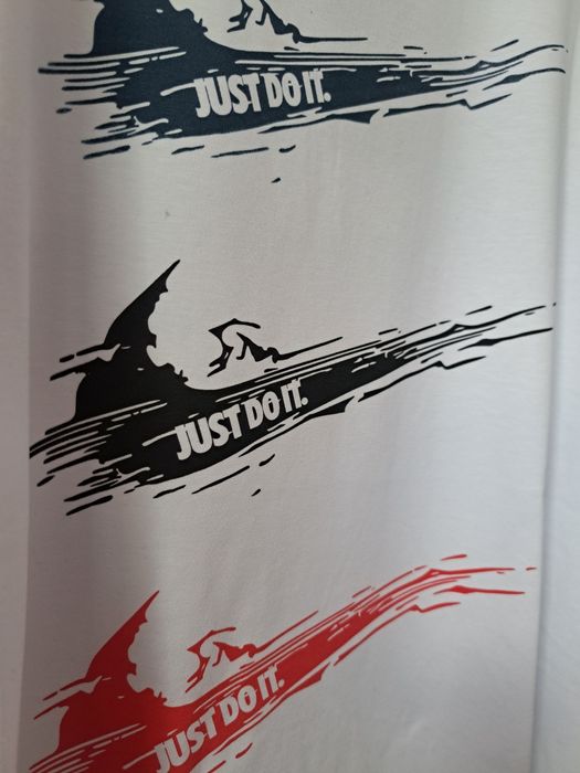 Бяла тениска Nike