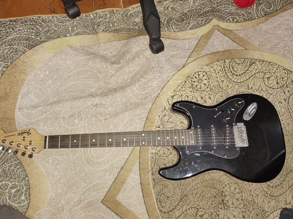Электро гитара fender Stratocaster