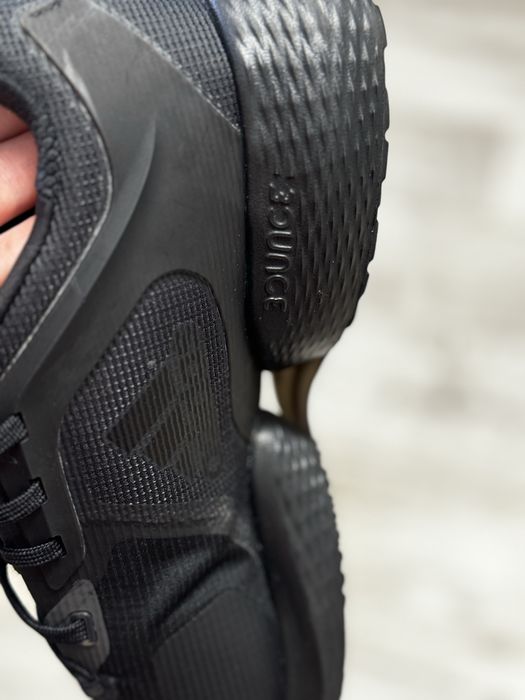 Продам кросовки Adidas  Boost 49 размер оригинал.