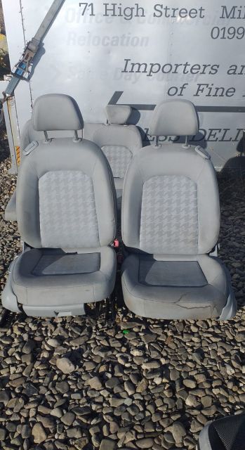 Dezmembrez Audi A3 8V [2012 - 2016] Cabriolet 1.6 TDI MT (110 hp)