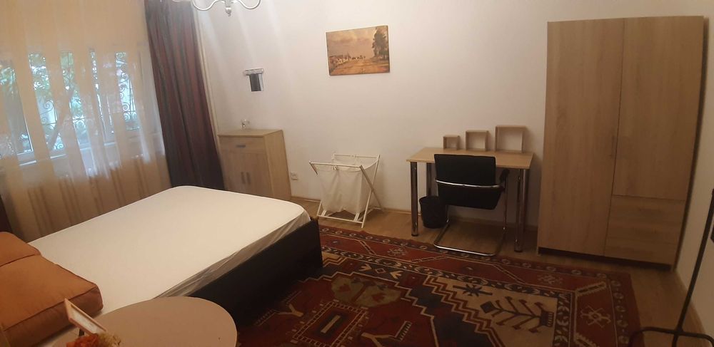 Proprietar inchiriez apartament 2 camere metrou Gorjului