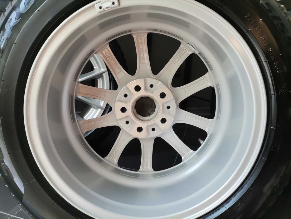 Зимен К-т 17" BMW Джанти 618 Гуми Pirelli Датчици БМВ G30 G31 G32 G11