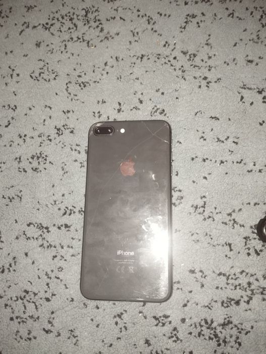 Продам iPhone 8 plus