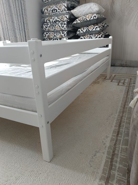 Продам детский кровать 25000т