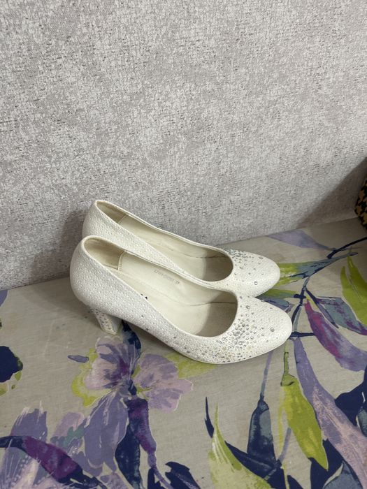 Туфли белые свадебные