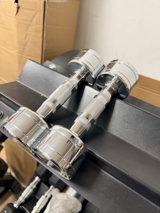 Set gantere fixe cromate noi 6 kg, 3 kg+3 kg=6 kg pret 100 lei