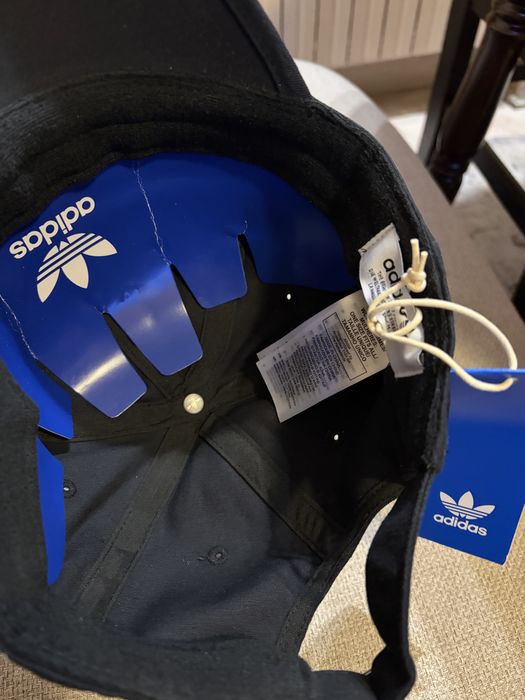 Шапка ADIDAS нова