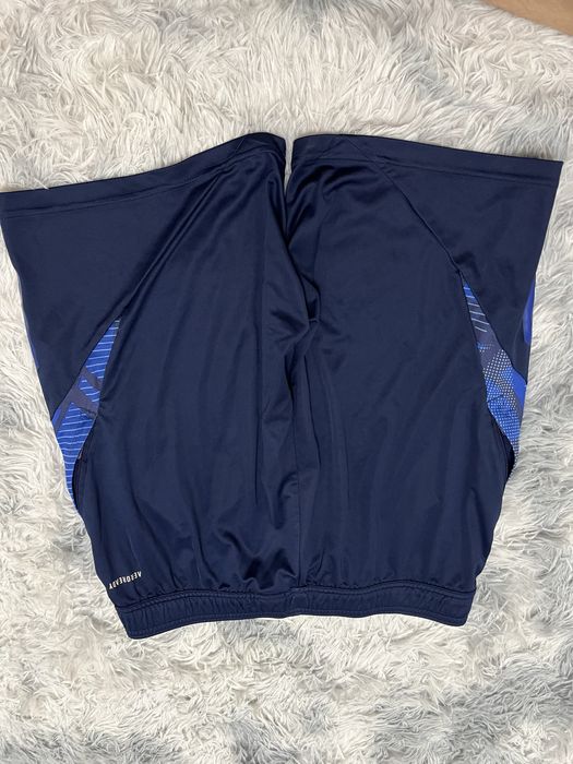 Шорты адидас оригинальные. Adidas