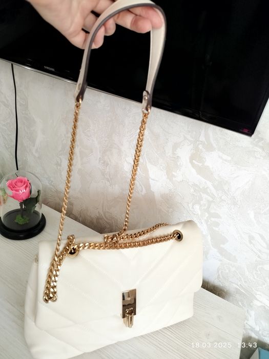 Продам женскую сумочку