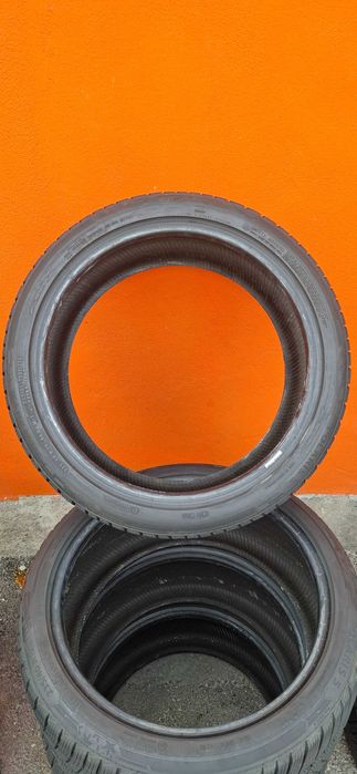 4бр. 235/40/19 Barum 6.5mm грайфер, дот 18г. Безплатен монтаж