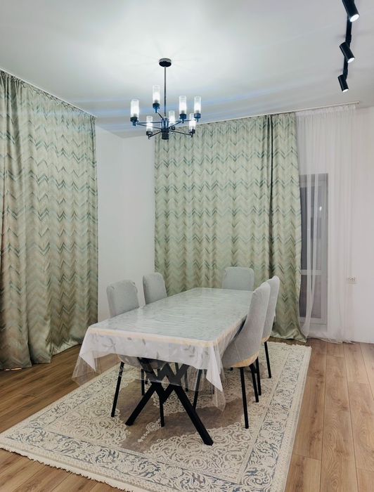 Дом новой постройки, просторный уютный