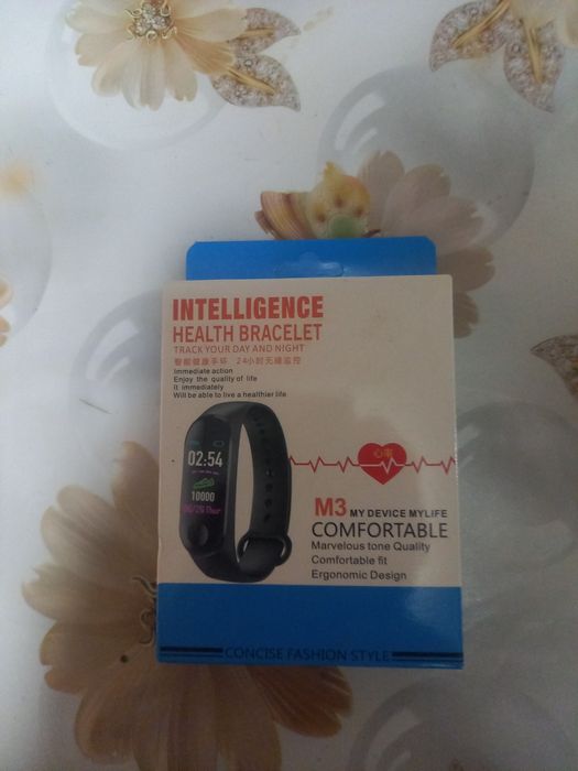 Продам фитнес браслет